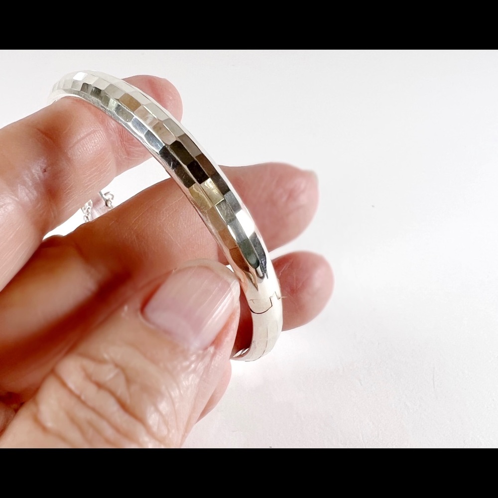 Sterling Silver Bangle Bracelet faceted design 7.25”